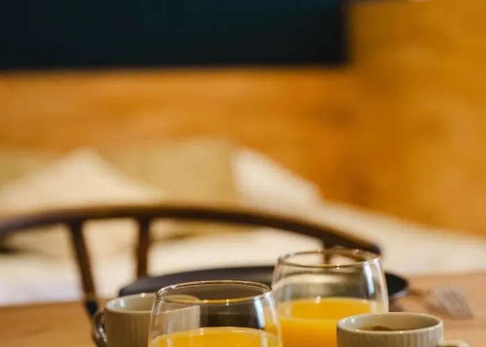 Апартаменты La Casa Valens - Petanque, Convivial & Atypique Кан